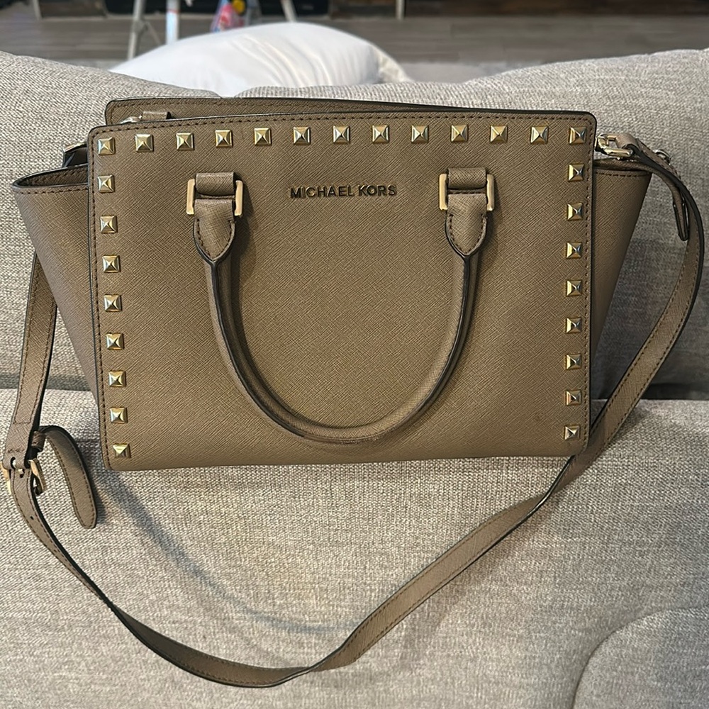 Michael Kors Selma Medium Gold Studded Leather Crossbody Bag
